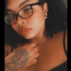 Meet your Posher, Christal